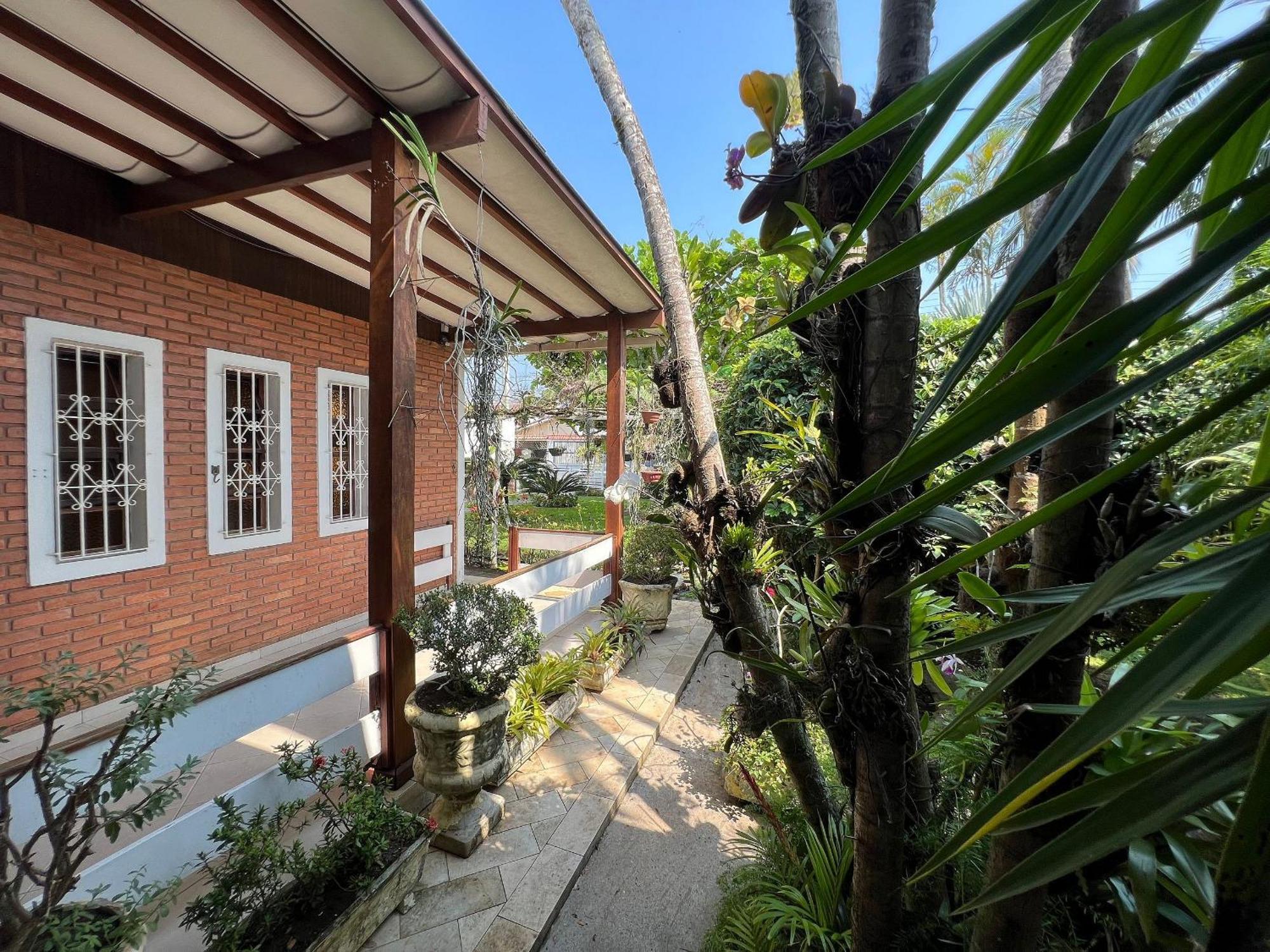 Casa Agradavel Com Piscina, A Poucos Passos Da Praia Peruíbe Εξωτερικό φωτογραφία